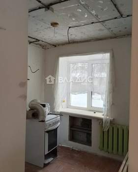 2-к квартира, вторичка, 32м2, 1/4 этаж