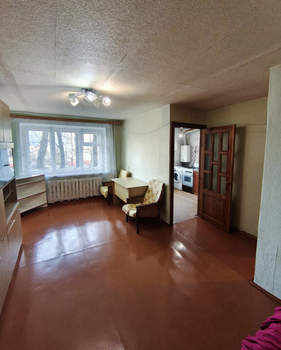 2-к квартира, вторичка, 45м2, 1/5 этаж