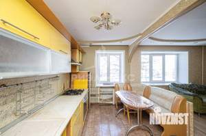 3-к квартира, вторичка, 82м2, 2/10 этаж