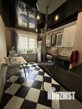 3-к квартира, вторичка, 63м2, 2/10 этаж