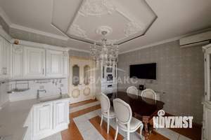 4-к квартира, вторичка, 200м2, 7/7 этаж