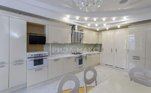 4-к квартира, вторичка, 156м2, 7/8 этаж