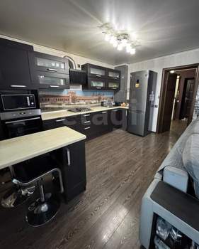 2-к квартира, вторичка, 60м2, 10/10 этаж