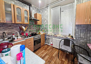 2-к квартира, вторичка, 52м2, 1/4 этаж