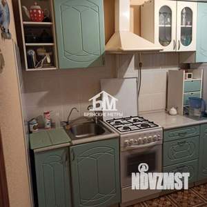 3-к квартира, вторичка, 64м2, 9/10 этаж