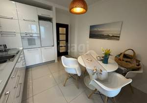 2-к квартира, вторичка, 77м2, 8/15 этаж