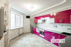 3-к квартира, вторичка, 94м2, 3/17 этаж