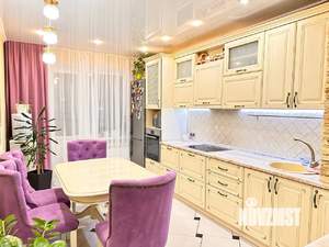 3-к квартира, вторичка, 80м2, 1/10 этаж