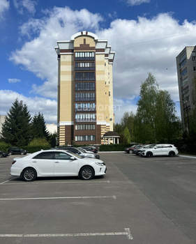 3-к квартира, вторичка, 86м2, 1/10 этаж