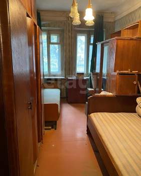 2-к квартира, вторичка, 50м2, 1/4 этаж