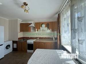 2-к квартира, вторичка, 58м2, 1/10 этаж