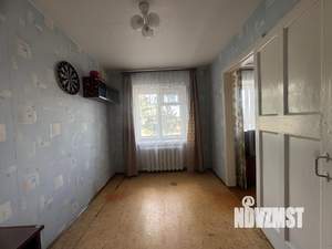 2-к квартира, вторичка, 45м2, 1/4 этаж