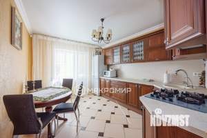 2-к квартира, вторичка, 60м2, 1/9 этаж