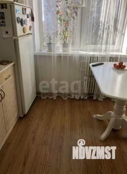 3-к квартира, вторичка, 64м2, 4/9 этаж