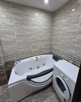 2-к квартира, вторичка, 67м2, 8/10 этаж