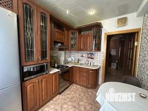 2-к квартира, вторичка, 63м2, 4/4 этаж