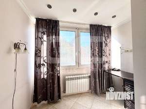 2-к квартира, вторичка, 72м2, 1/9 этаж