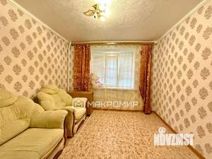 2-к квартира, вторичка, 38м2, 1/5 этаж
