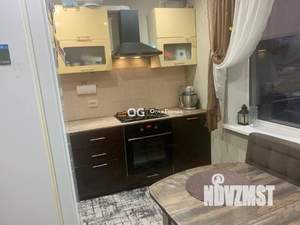 2-к квартира, вторичка, 56м2, 1/10 этаж