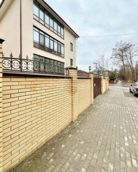 3-к квартира, вторичка, 117м2, 3/3 этаж