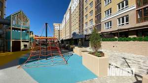 2-к квартира, вторичка, 79м2, 1/9 этаж