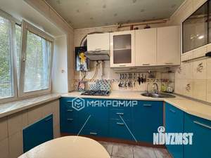 2-к квартира, вторичка, 40м2, 1/4 этаж
