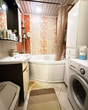 2-к квартира, вторичка, 50м2, 1/5 этаж