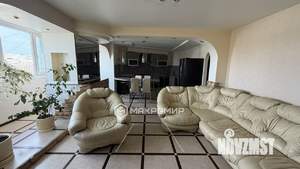 3-к квартира, вторичка, 97м2, 10/10 этаж