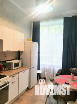 2-к квартира, вторичка, 56м2, 1/4 этаж