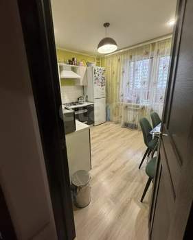 1-к квартира, вторичка, 38м2, 4/10 этаж