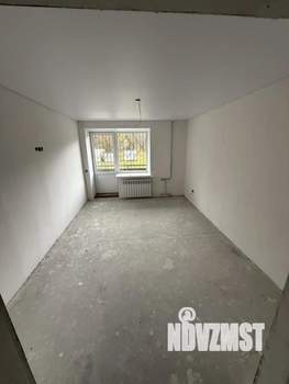 3-к квартира, вторичка, 65м2, 1/4 этаж