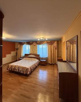 4-к квартира, вторичка, 165м2, 6/10 этаж