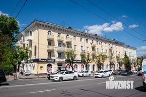 4-к квартира, вторичка, 98м2, 2/4 этаж