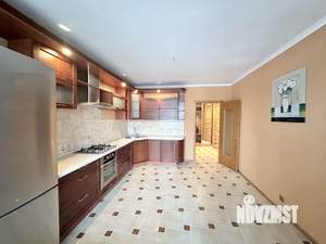 3-к квартира, вторичка, 100м2, 3/6 этаж
