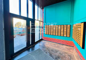 2-к квартира, вторичка, 61м2, 9/16 этаж