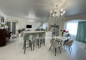 3-к квартира, вторичка, 113м2, 10/10 этаж