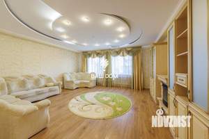 3-к квартира, вторичка, 112м2, 1/10 этаж