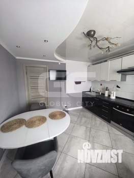 2-к квартира, вторичка, 63м2, 6/10 этаж