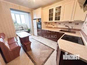 2-к квартира, вторичка, 68м2, 10/16 этаж