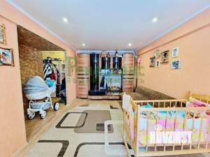 2-к квартира, вторичка, 46м2, 1/5 этаж