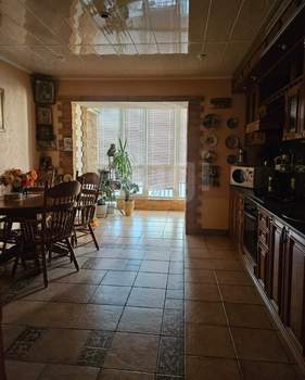 4-к квартира, вторичка, 117м2, 8/9 этаж