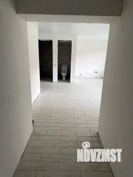 2-к квартира, вторичка, 61м2, 1/4 этаж