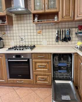 2-к квартира, вторичка, 63м2, 2/10 этаж