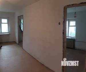 3-к квартира, вторичка, 42м2, 1/5 этаж