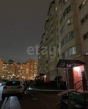 2-к квартира, вторичка, 56м2, 9/10 этаж