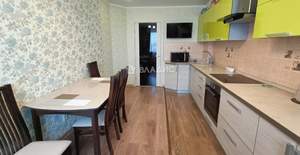 3-к квартира, вторичка, 82м2, 8/17 этаж