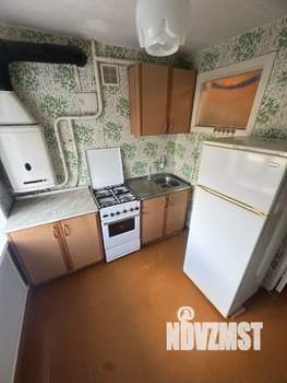 2-к квартира, вторичка, 45м2, 1/4 этаж