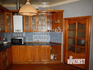 4-к квартира, вторичка, 125м2, 2/2 этаж