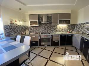 3-к квартира, вторичка, 97м2, 10/10 этаж