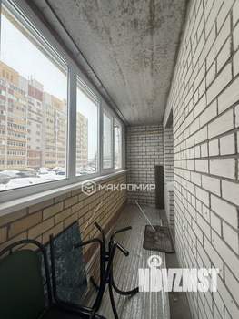 2-к квартира, вторичка, 61м2, 1/9 этаж